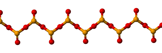 File:Selenium-dioxide-chain-3D-balls.png