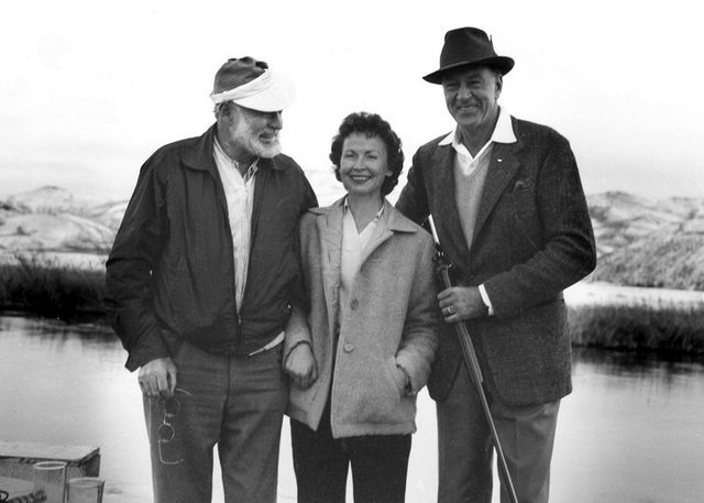 File:Hemingway SunValley.jpg