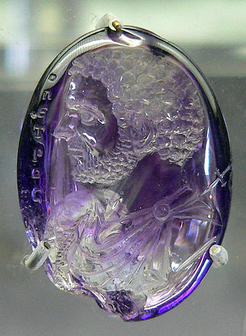 File:Intaille en améthyste.JPG