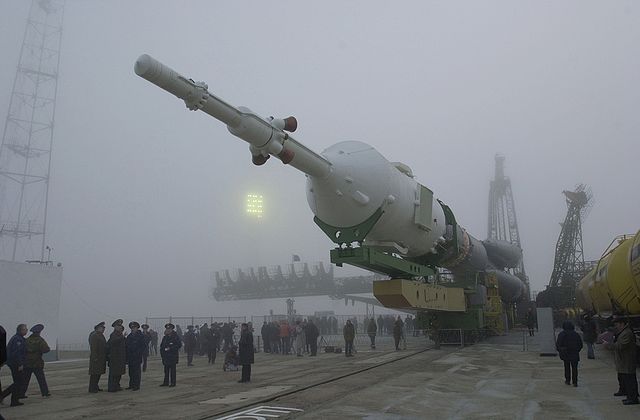 File:Soyuz tm-31 transported to launch pad.jpg