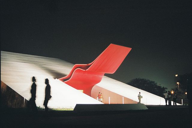 File:Ibirapuera Auditorium.jpg