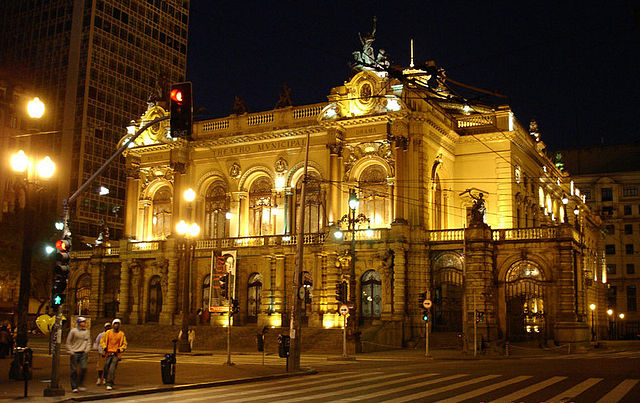 File:Teatro de S&atilde;o Paulo.jpg