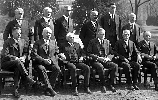 File:CabinetHoover.jpg