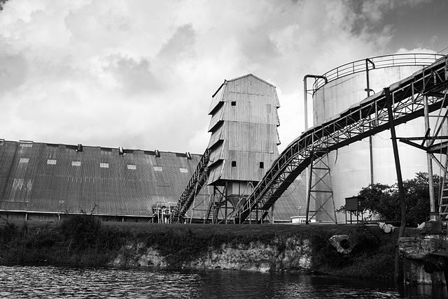 File:Sugar Cane Processing Plant 2.jpg