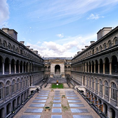 File:H&ocirc;tel-Dieu de Paris, February 7, 2013.jpg