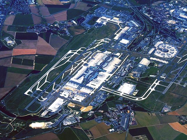 File:CDG P1020431.JPG