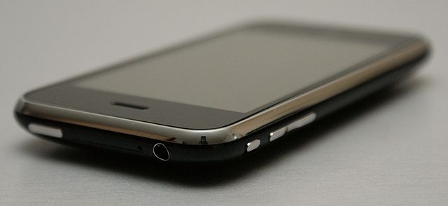 File:IPhone 3G S sides.jpg