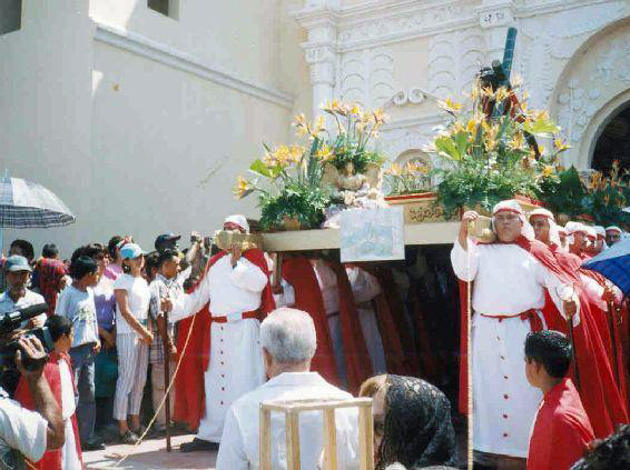File:Holy Week procession Comayagua Honduras (1).jpg