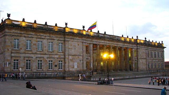 File:El Capitolio Nacional (Bogot&aacute;, Colombia) 1.jpg