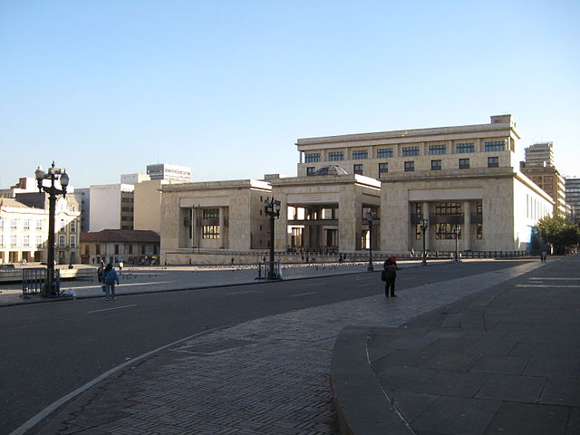 File:Nuevopalaciodejusticia.JPG