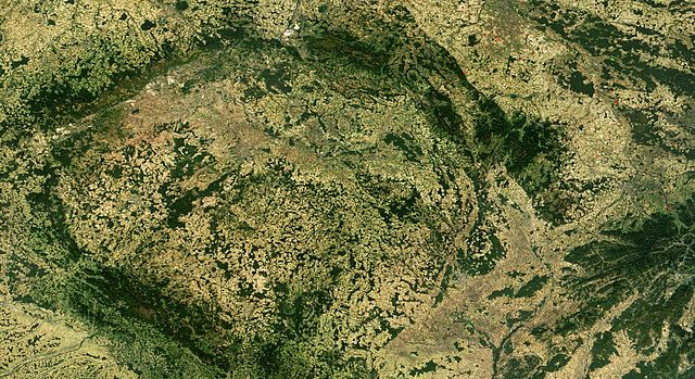 File:Satellite image of Czech Republic in September 2003.jpg