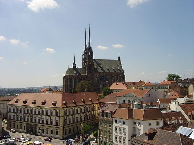 File:V&yacute;hled ze Star&eacute; radnice na Petrov.jpg