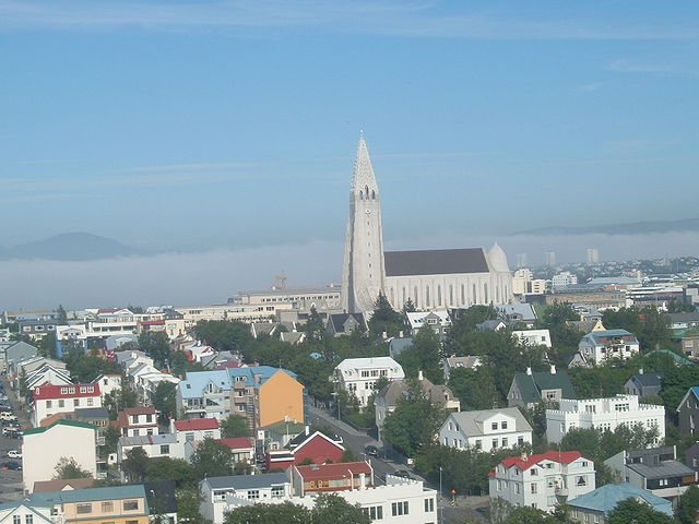 File:Reykjavik A&eth;flug Braut 19.JPG