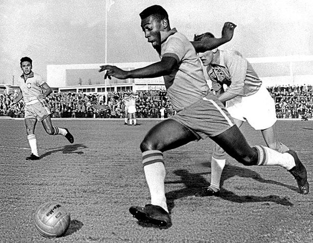 File:Pel&eacute; 1960.jpg