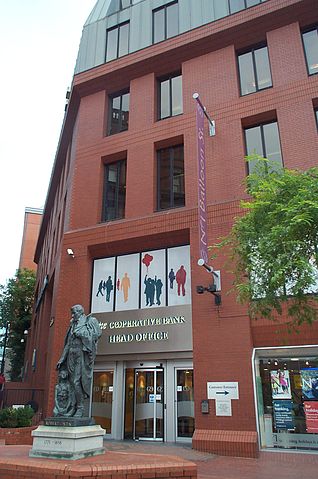 File:Co-operativeBankHeadOffice20051019 CopyrightKaihsuTai.jpg