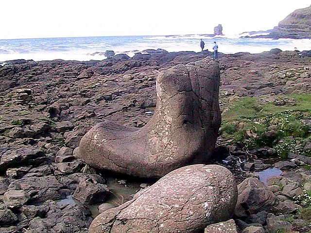 File:Giants boot Dec2004 SeanMcClean.jpg