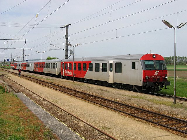 File:Austria cityshuttle 02.jpg