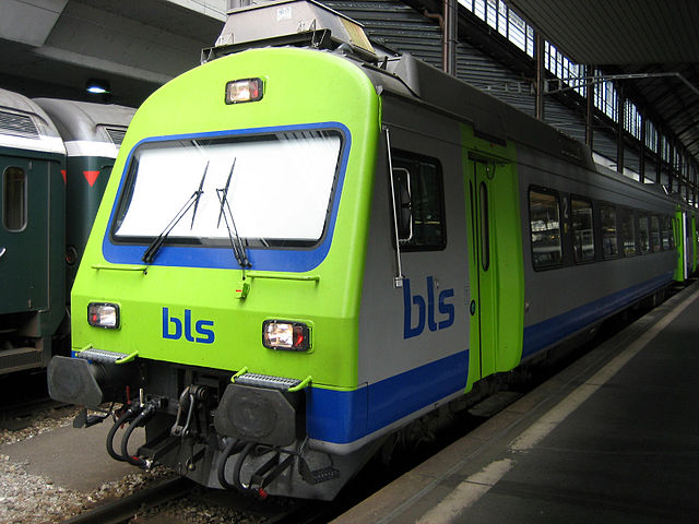 File:BLS Steuerwagen.jpg
