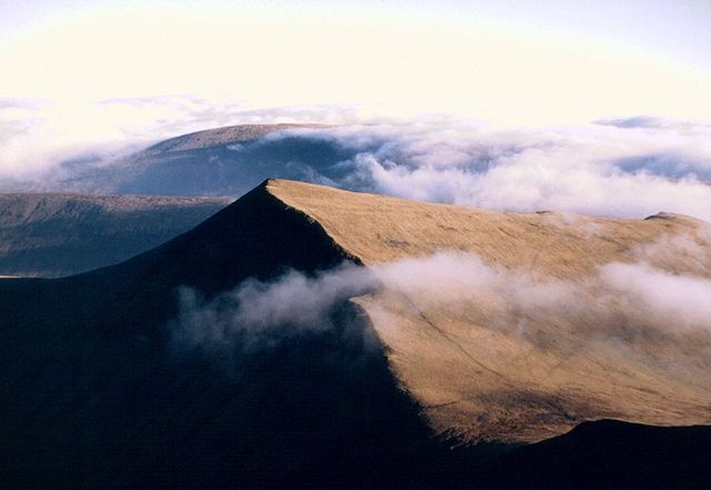 File:Brecon beacons arp.jpg