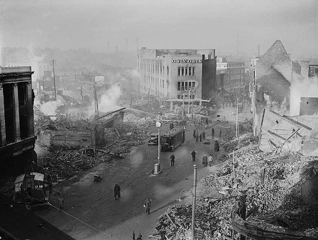 File:Coventry bomb damage H5600.jpg
