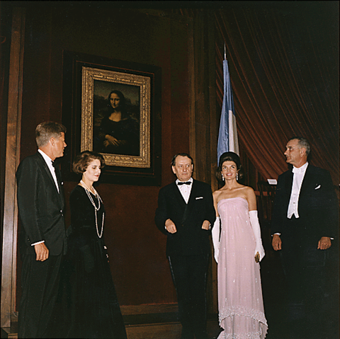 File:ARC194219.png
