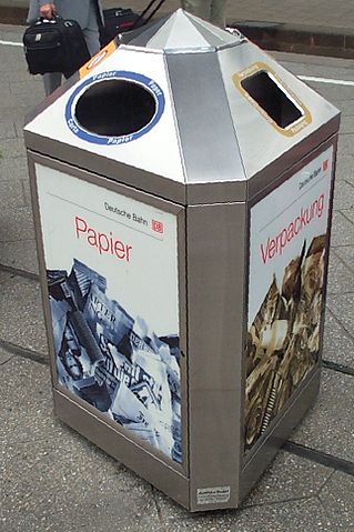 File:DeutscheBahnRecycling20050814 CopyrightKaihsuTai Rotated.jpg