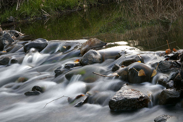 File:Tambo river.jpg
