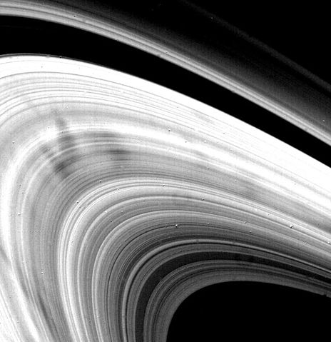 File:Voyager ring spokes.jpg