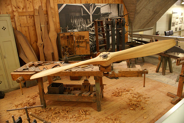 File:World War I wooden propeller.jpg