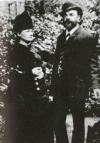 File:Anton&iacute;n Dvoř&aacute;k with his wife Anna in London, 1886.jpg