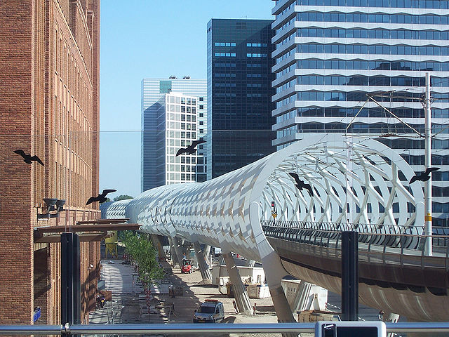 File:RandstadRail Den Haag netkous.jpg
