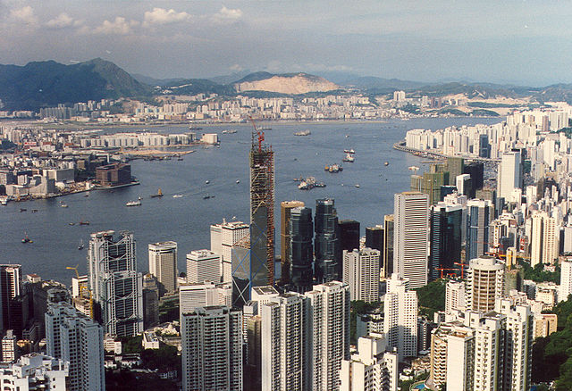 File:HK-architecture-BOCHK-Bank-of-China-Building-under-construction-1988-00.jpg