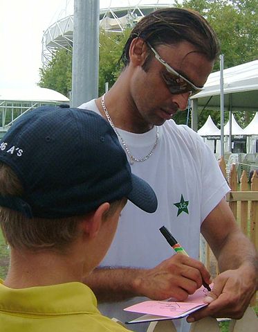 File:Shoaib Akhtar2.jpg
