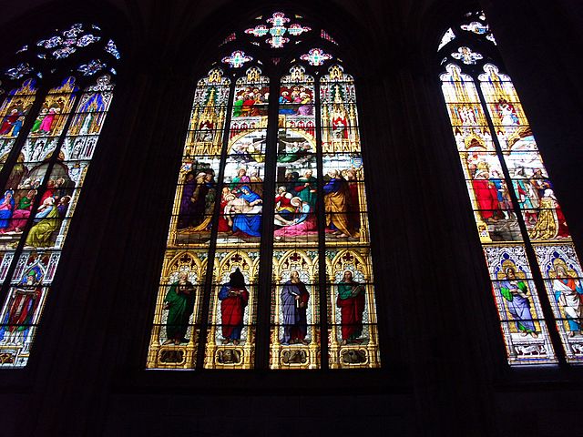 File:Cathedral 2 by andy205.jpg