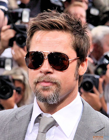 File:Brad Pitt Inglorious Basterds Berlin premiere.jpg