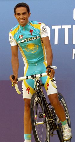 File:Alberto Contador Tour 2010 team presentation.jpg